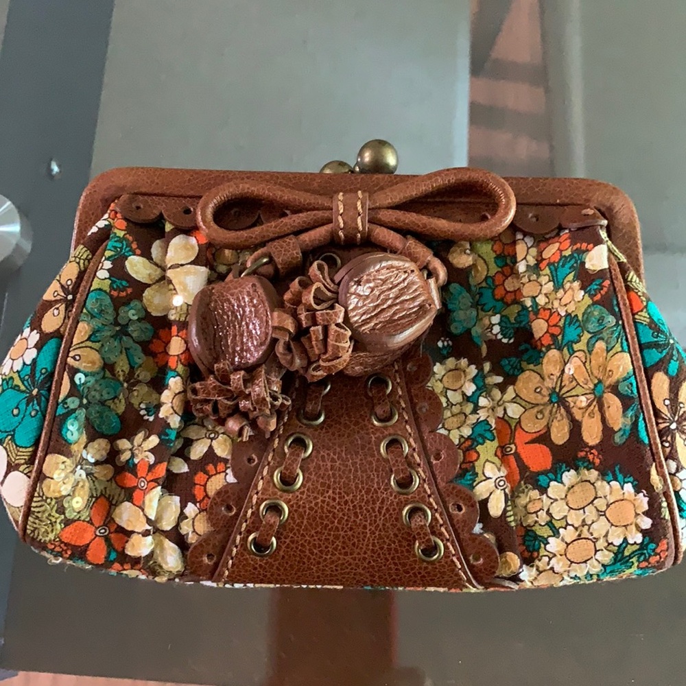 Petite clutch or shoulder bag